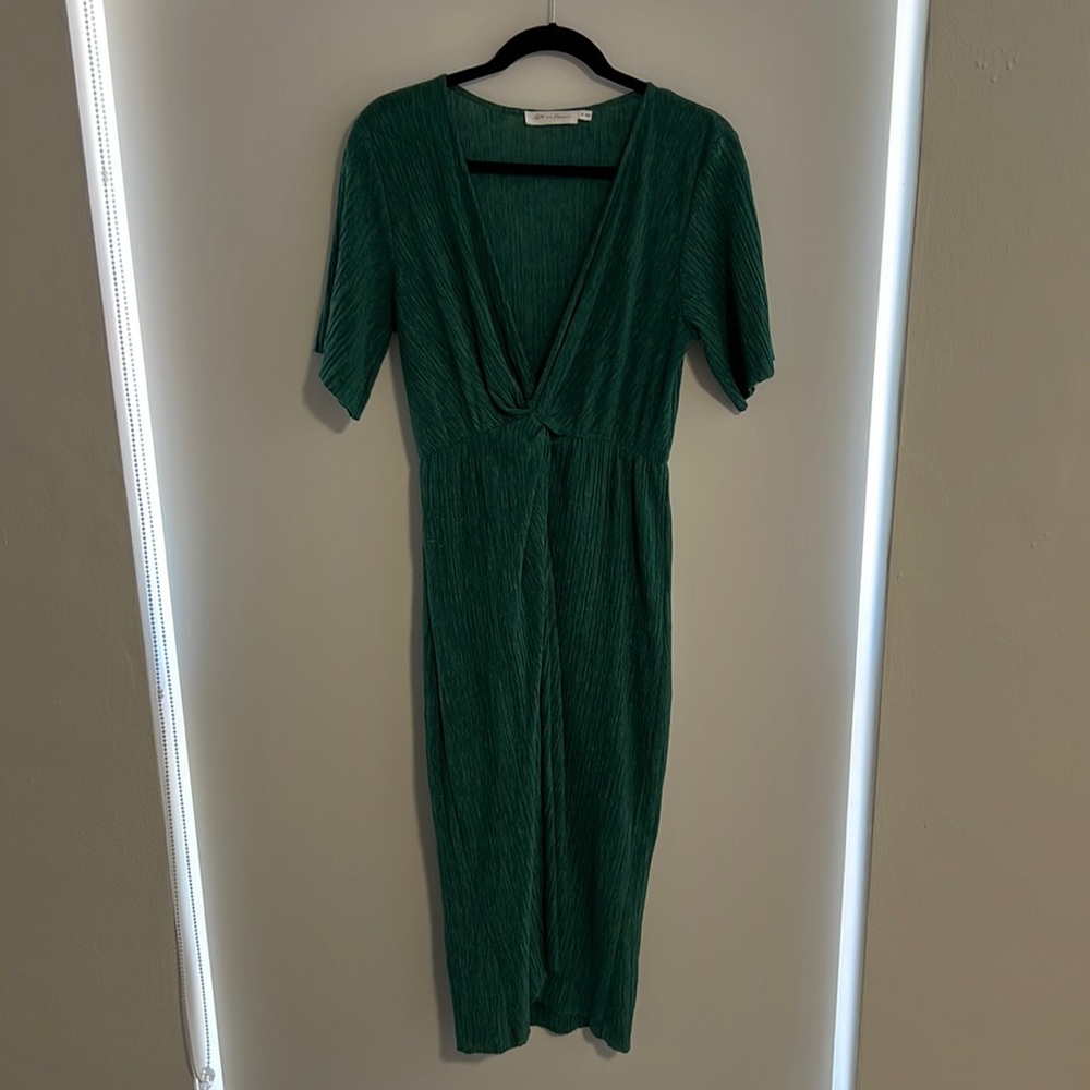 Boho, maxi dress. Loose fit, jade green. Worn twice but some loose threading.